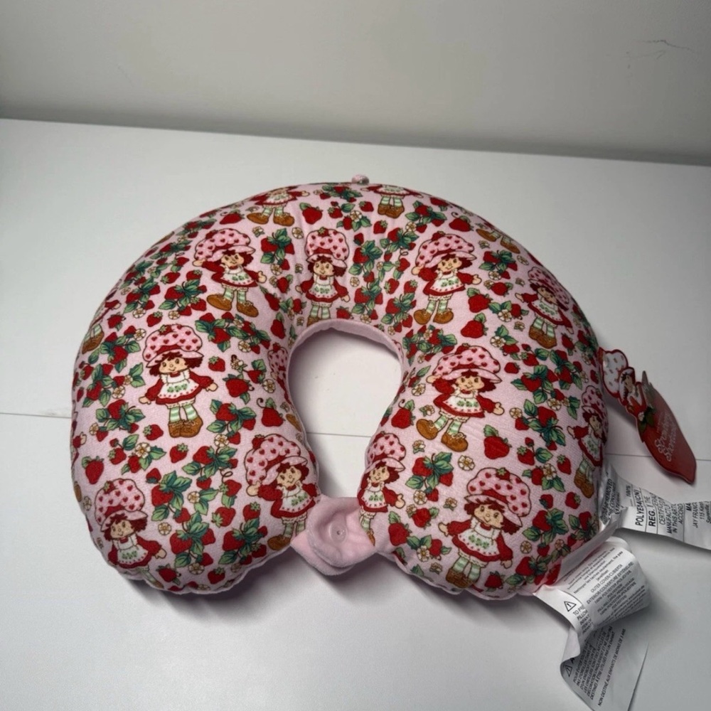 Strawberry Shortcake Travel Neck Pillow Pink Flowers Fuzzy With Snap